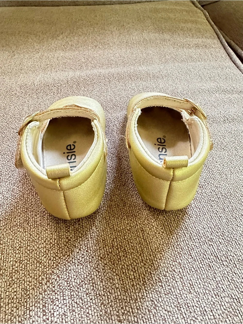 Toddler Girls' size 4 Gold Mary Jane Shoes